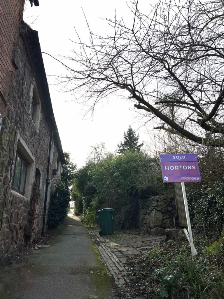 Our visit after the house chain finally dropped into place after our buyers' buyer changed at the last minute